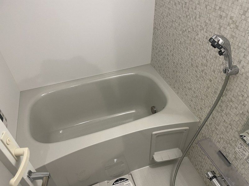 アイディ西馬込12の浴室