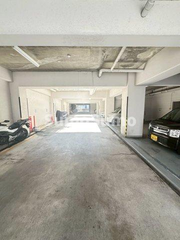 サンシャイン舞子の駐車場|駐車スペースもあります