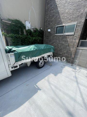 シーエムキャトフの駐車場