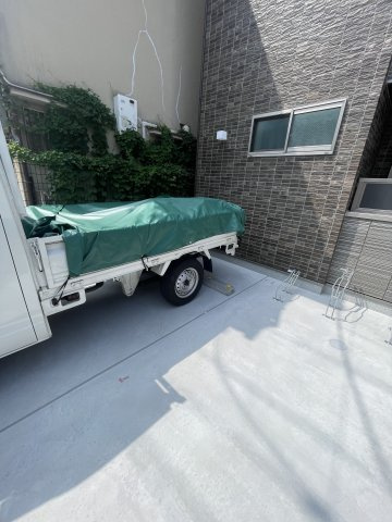 シーエムキャトフの駐車場