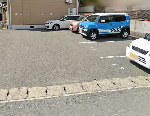 ウィンディアの駐車場