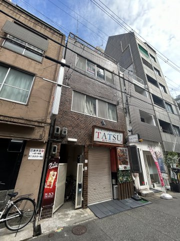 サンビルの外観