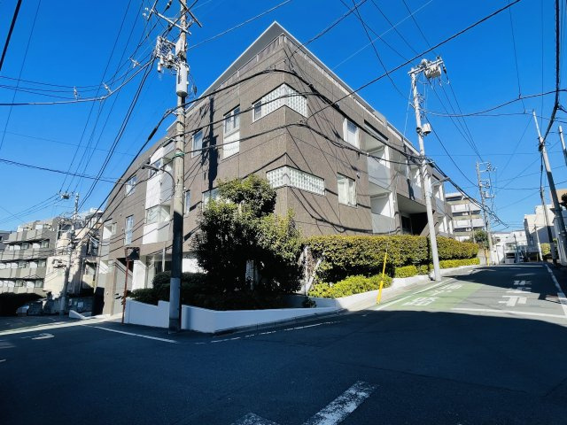 アクティス高田馬場四丁目の外観
