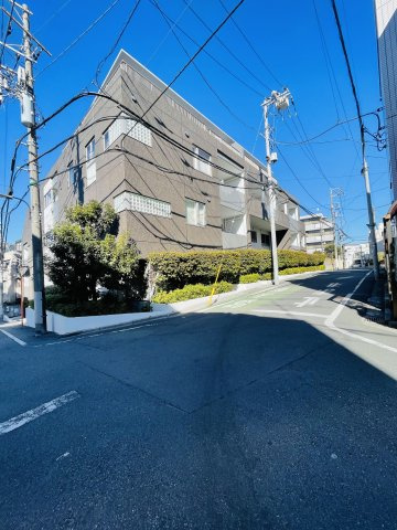 アクティス高田馬場四丁目の外観