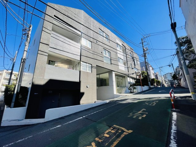 アクティス高田馬場四丁目の外観