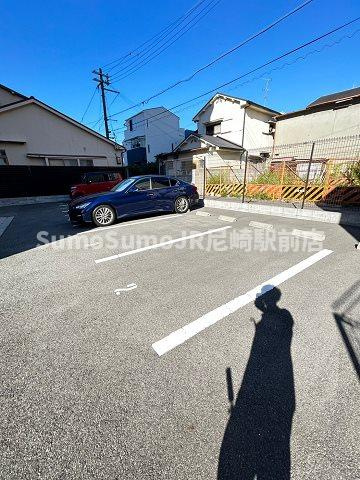 サムティ大阪CITY WESTの駐車場|駐車場があるので、車を買う予定の方も安心です
