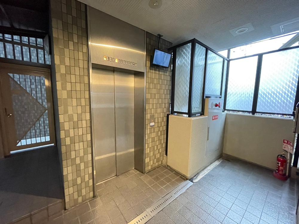 メロディーハイム守口参番館のその他共用部分|エレベーター
■物件内覧・資金計画相談・住宅ローン相談、リフォーム相談、お問合せ受付中■
※当日・翌日のご内覧、ご相談はお電話でのお問合せがスムーズです！