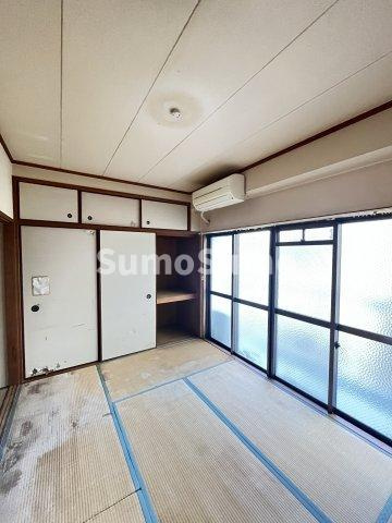 ウイズ園田の寝室|開放的な寝室です