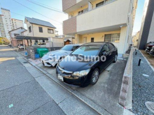 サンヴェルデ西宮 の駐車場