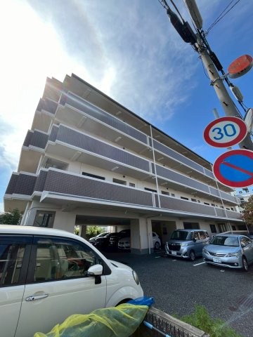 ヴェルドミールカミロクの外観