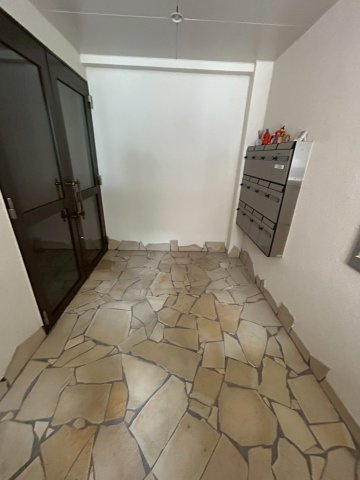 ヴィアノ塩屋町のエントランス|建物の内部です