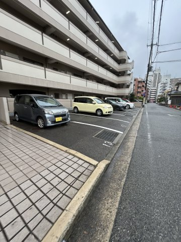 サングレイス西明石の駐車場