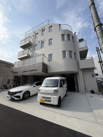 ウィステリア神戸湊川の外観