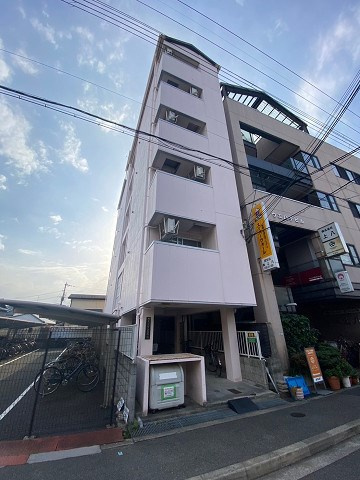 ウィング武庫川の外観