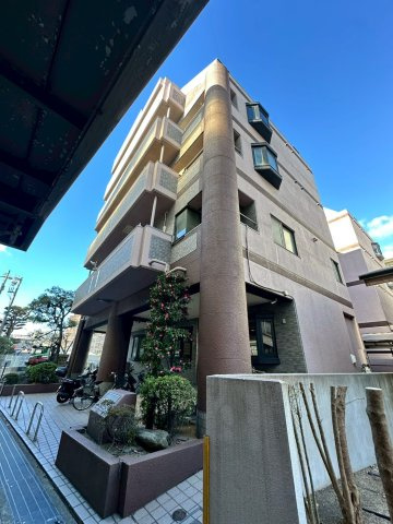 ウエックスマンションの外観