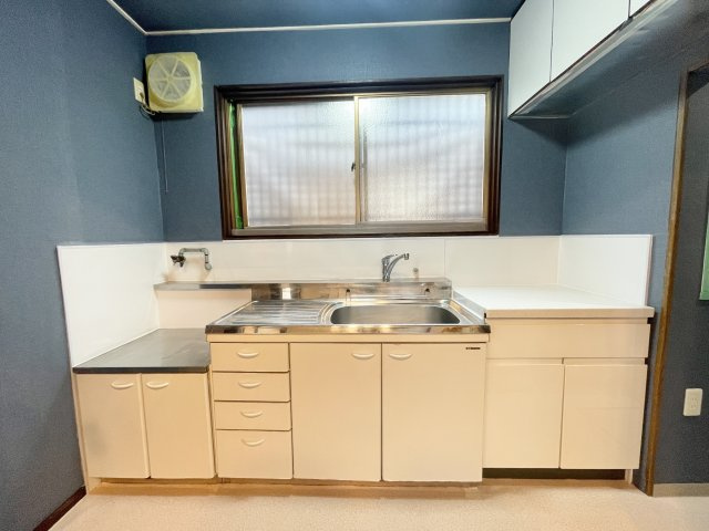 塚口町5丁目貸家のキッチン