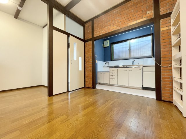 塚口町5丁目貸家の居間・リビング