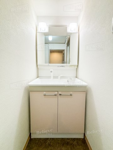 ドムールＴ’ｓⅠの洗面所|明るい洗面所です★