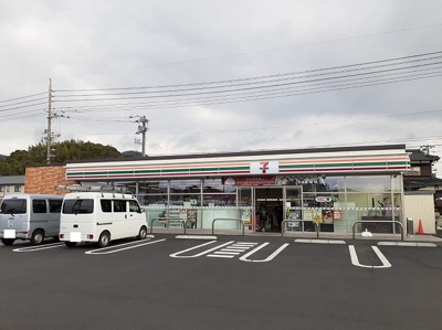 【周辺】 | フィオーレＢ　2LDKHT | セブンイレブン光市中央２丁目店まで1000m