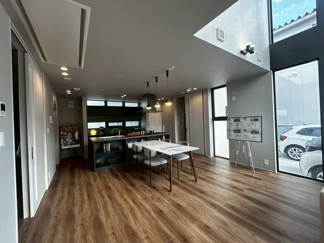 新築戸建　豊橋市牟呂町古田27番地1の居間・リビング|全館空調なので夏も冬も快適な室内です♪