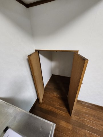 南大泉1丁目戸建の収納|階段下収納