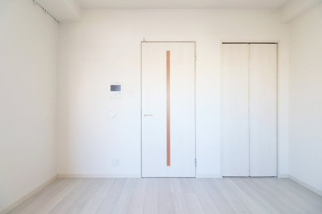 サヴォイ ル・ミラドール　4階の居間・リビング|別号室のものになります。現状優先。