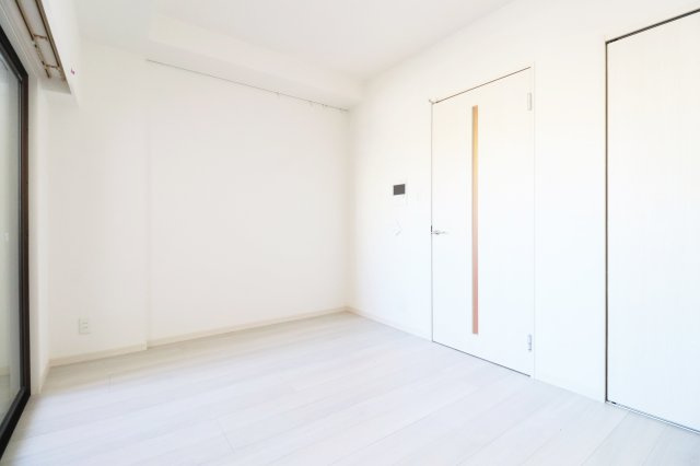 サヴォイ ル・ミラドール　4階の居間・リビング|別号室のものになります。現状優先。