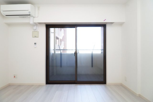 サヴォイ ル・ミラドール　4階の居間・リビング|別号室のものになります。現状優先。