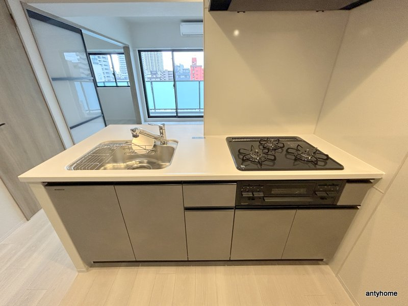 ルイレジデンス弁天町　仲介手数料無料のキッチン