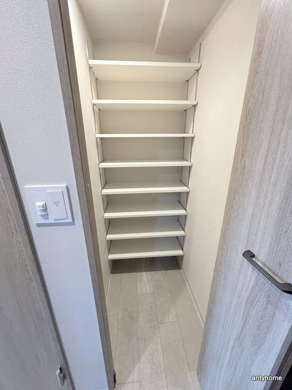 ルイレジデンス弁天町　仲介手数料無料の収納