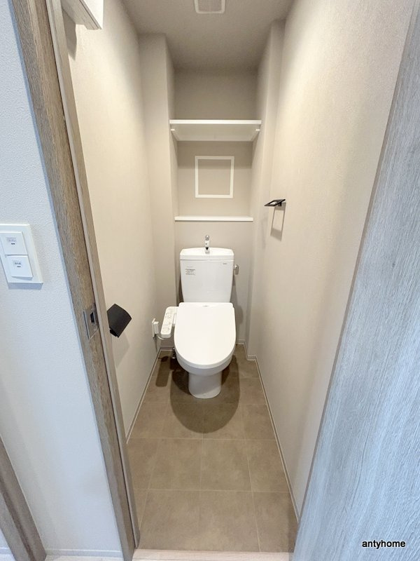 ルイレジデンス弁天町　仲介手数料無料のトイレ