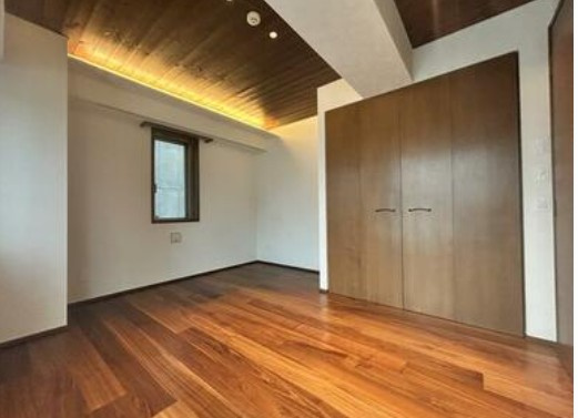 グレイシス三番町の洋室