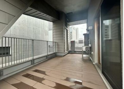 グレイシス三番町のバルコニー