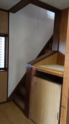 【その他共用部分】 | 中古戸建（加古川市別府町別府） | ホール、上階への階段