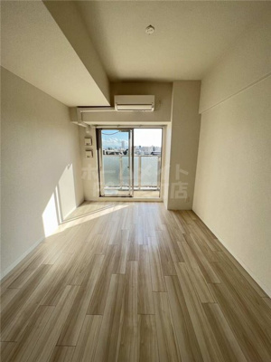 【寝室】 | エスリード西九条レジデンス | 落ち着いた色調の寝室です