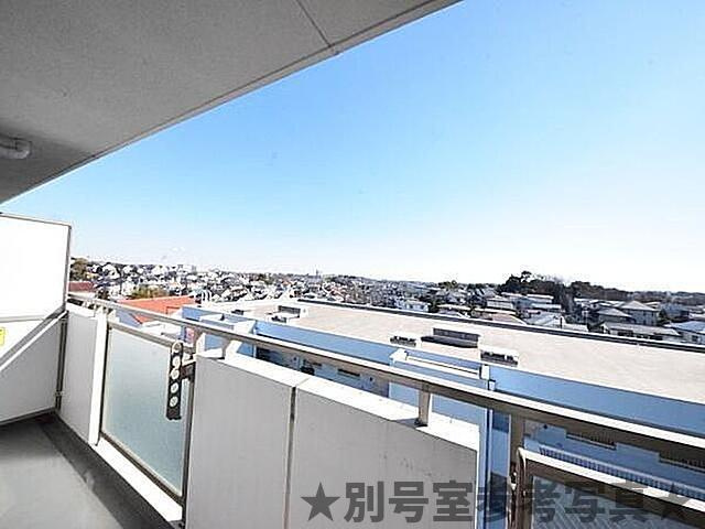 ガーデンヒルズ洋光台のバルコニー