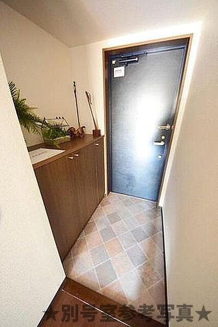 ガーデンヒルズ洋光台の玄関