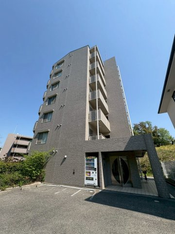 スカイヒル名谷の外観