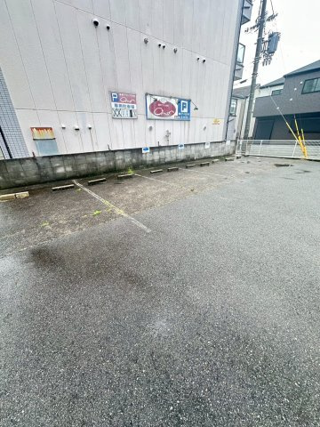 スターヒルズマンションの駐車場