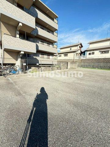 ジョイフル明和の駐車場|駐車スペースもあります