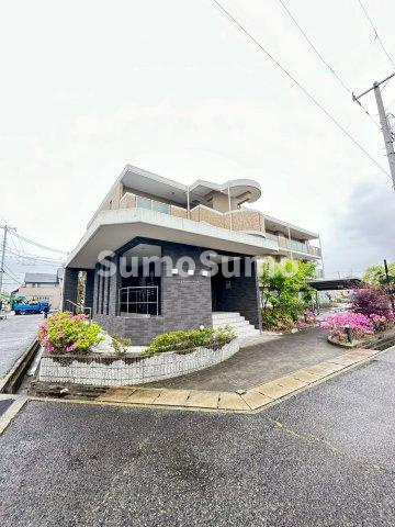 シャンブルミークの駐車場