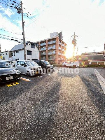 スプランディッドⅠの駐車場|駐車場があるので、車を買う予定の方も安心です