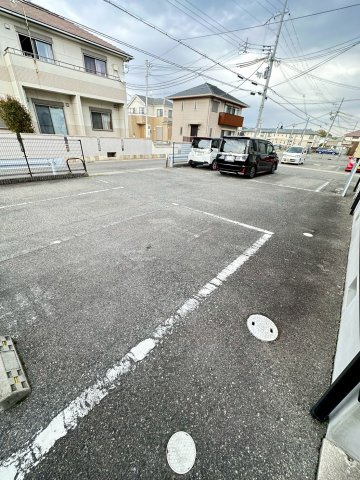 カサベルデTYO Ⅰの駐車場|車をお持ちの方に嬉しい駐車場付きの物件です