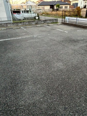 カサベルデTYO Ⅰの駐車場|駐車場があるので、車を買う予定の方も安心です
