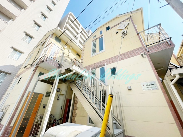 藤沢市藤沢のアパートの外観