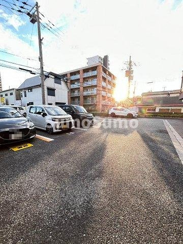 スプランディッドⅠの駐車場|駐車場があるので、車を買う予定の方も安心です