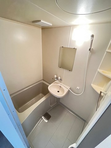 ジュネス仁川の浴室