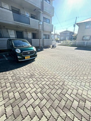 ジョイフル赤羽の駐車場|駐車場完備です