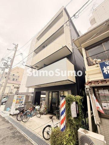 スクーデリア東灘の外観