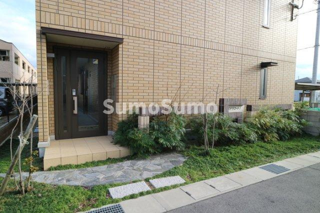 ステラコートⅠのエントランス|毎日通るエントランスはこのようになっています